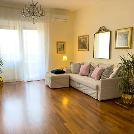 Apartment Elegant In Center